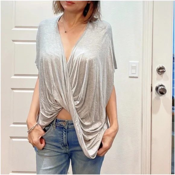 Cozy Oversized Grey Twist Hem Dolman Sleeve Top - Picture 5 of 5